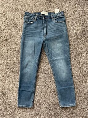 Abercrombie & Fitch Men's Medium Blue Skinny Jeans